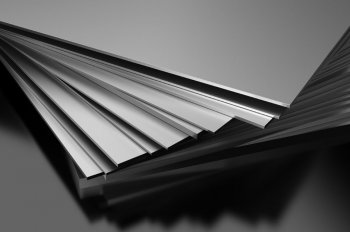 Титановый лист ВТ5-1 2,5*120-150*250 5,7кг